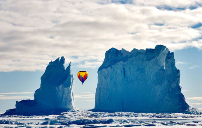 Top-10-Hot-Air-Ballooning-arctic-Photo-by-Michelle-Valberg-740x468