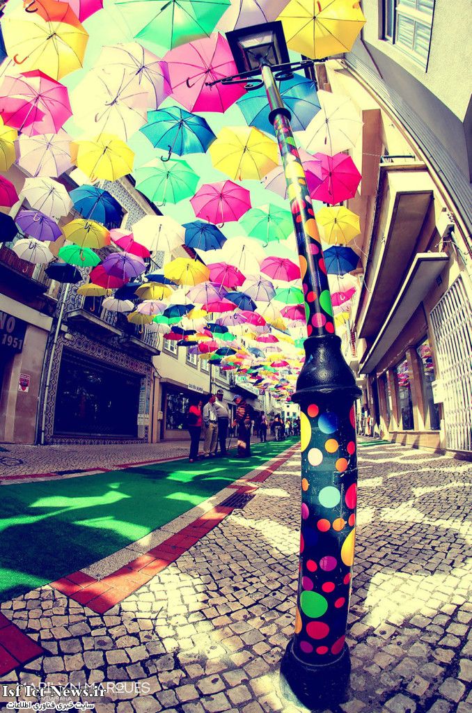 floating-umbrellas-agueda-portugal-2014-9