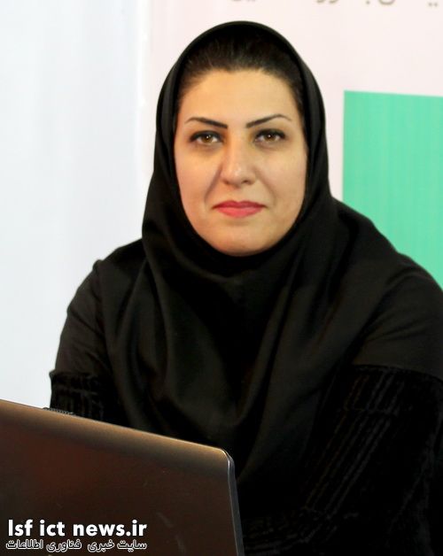 ماندانا پاکروان مدیرعامل شرکت فناوری اطلاعات ترنج